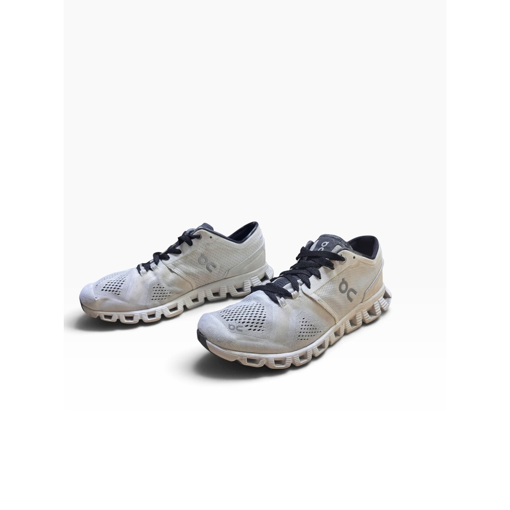 On Running Cloud X Mens Size 10 White Black Mesh Training Shoes Low Top Sneakers